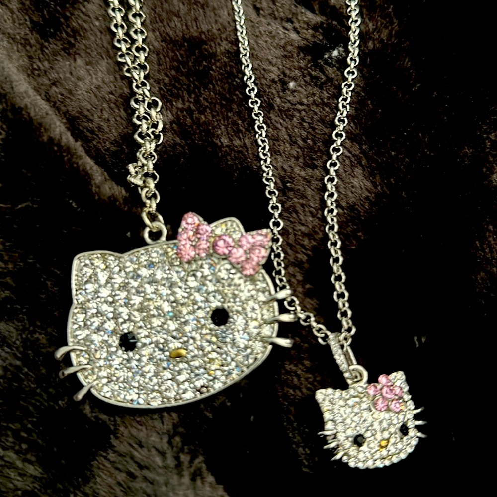 Mommy daughter hello kitty necklace